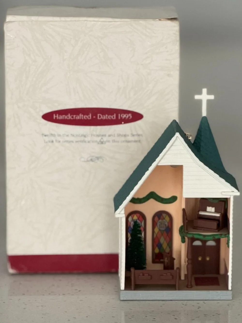 Hallmark Ornament Nostalgic Houses and Shops Town Church #12